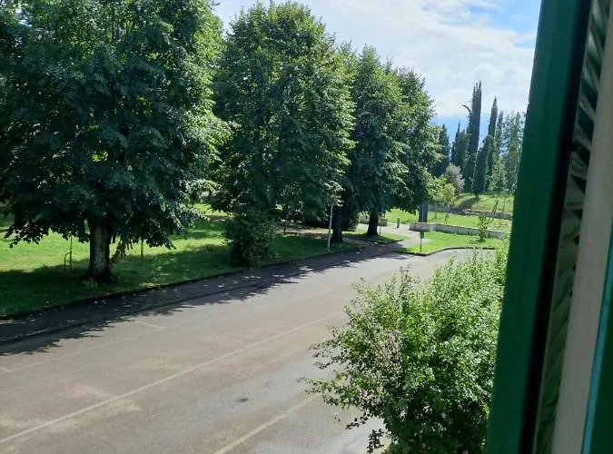 Santabarbara 公寓 *